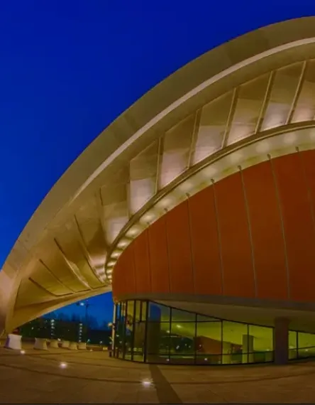 Bild: Bildunterzeile (Schwangere Auster Berlin) 